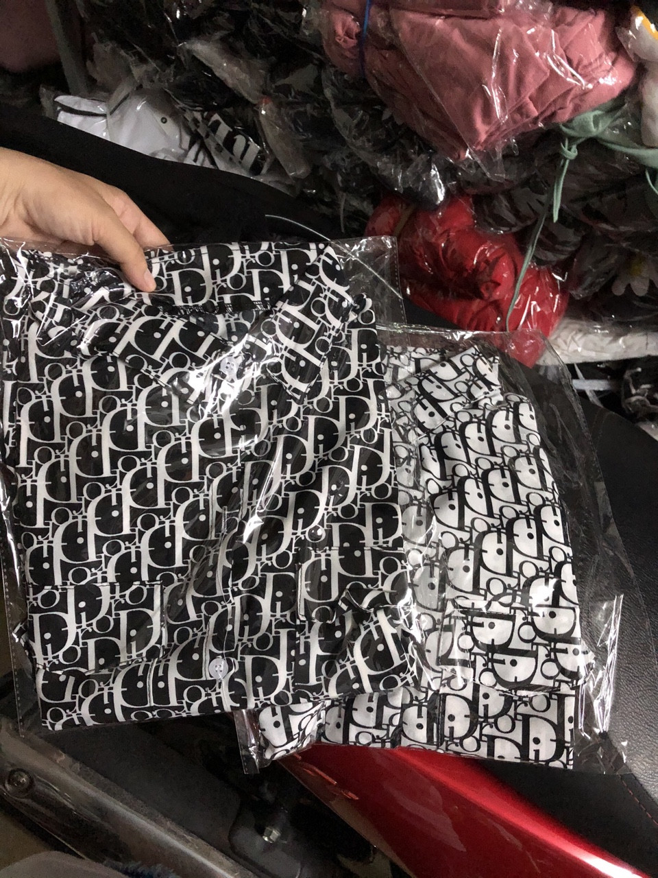 Sơ Mi In Chữ,Sơ Mi Hoa Văn Nữ,LY STORE