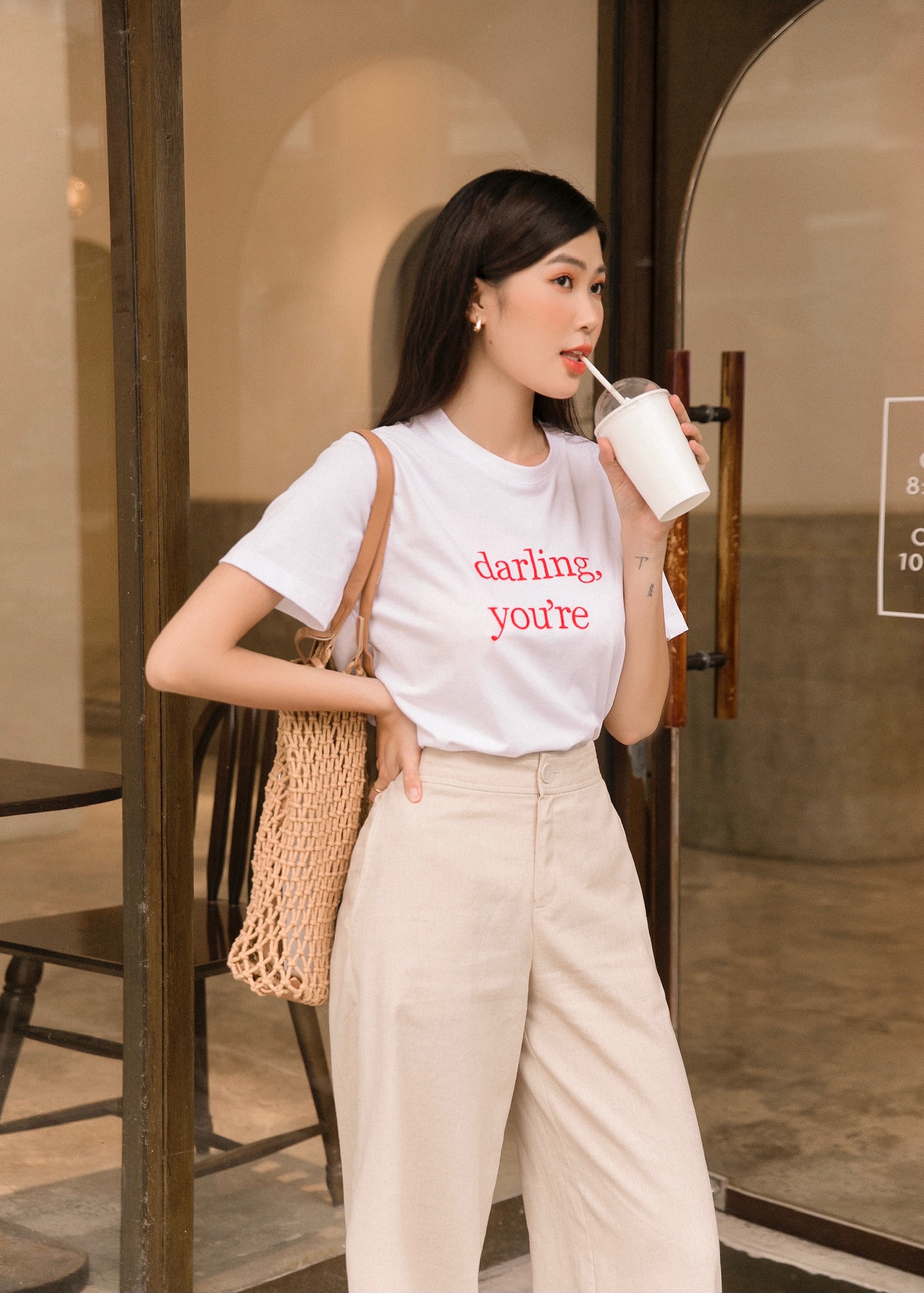 Áo thun MIEU thêu "Darling" - HM02 (Trắng)