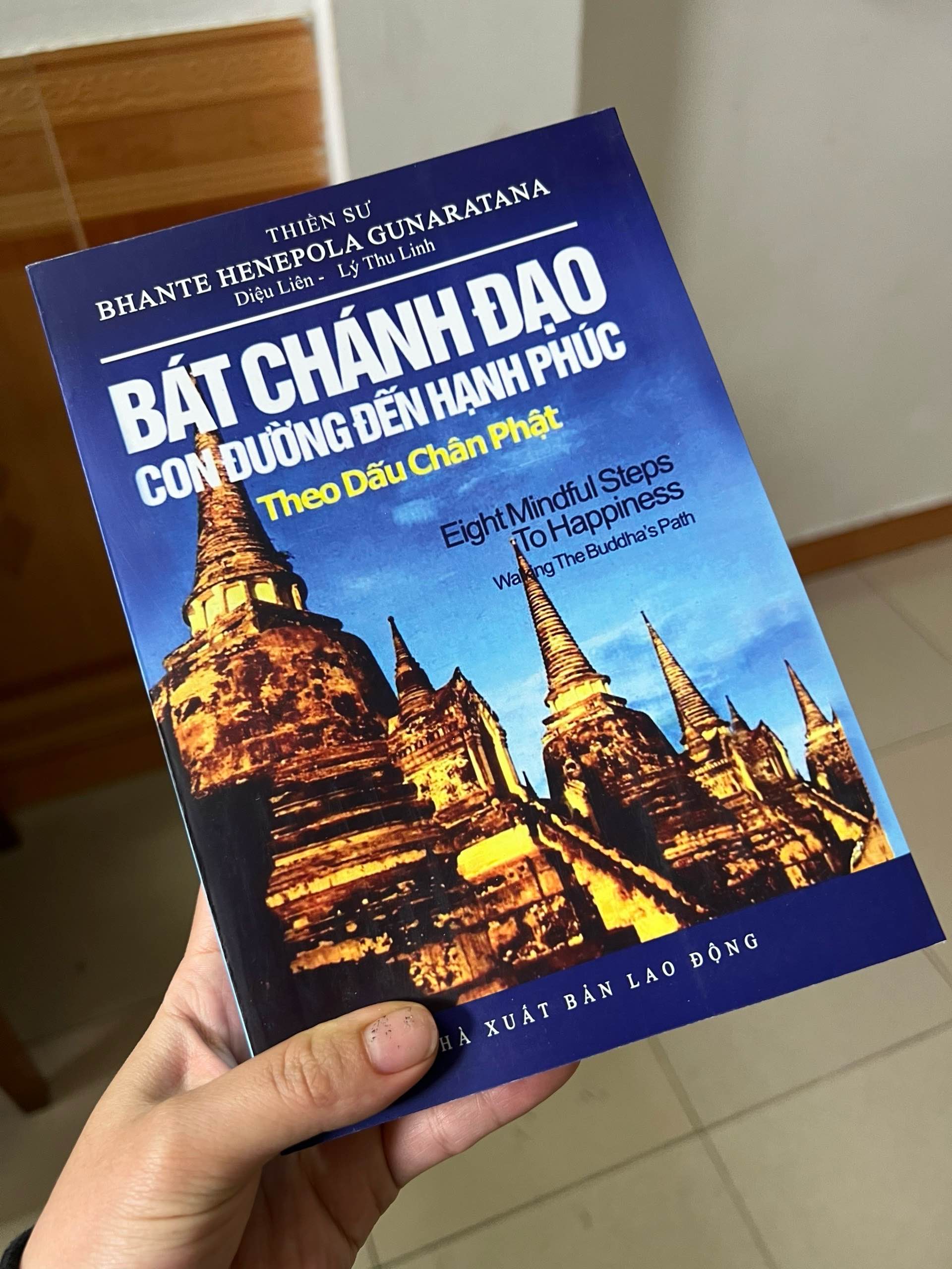 Sách bát chánh đạo con đường đến hạnh phúc theo dấu chân phật