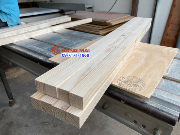 [MS86] - Thanh gỗ thông vuông 3cm x 3cm x dài 120cm + láng mịn 4 mặt