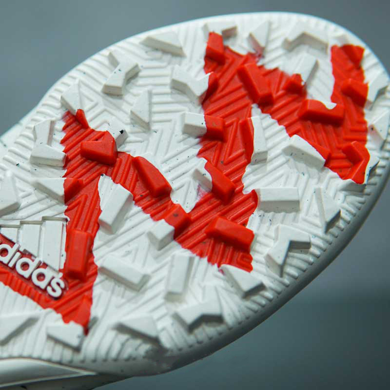 Giày đá bóng Nemeziz 18.3 TF Trắng, đen