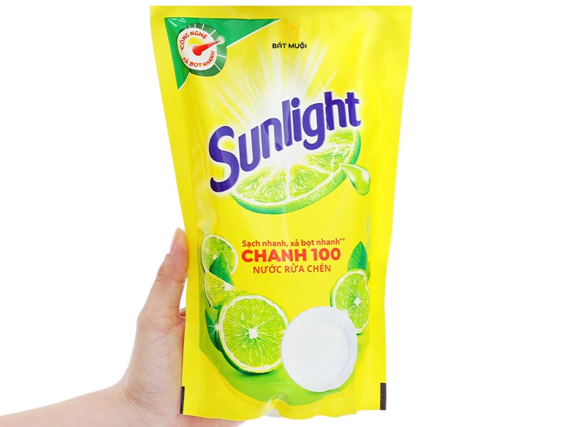 Nước rửa chén Sunlight chanh túi 725ml - BAT MUOI