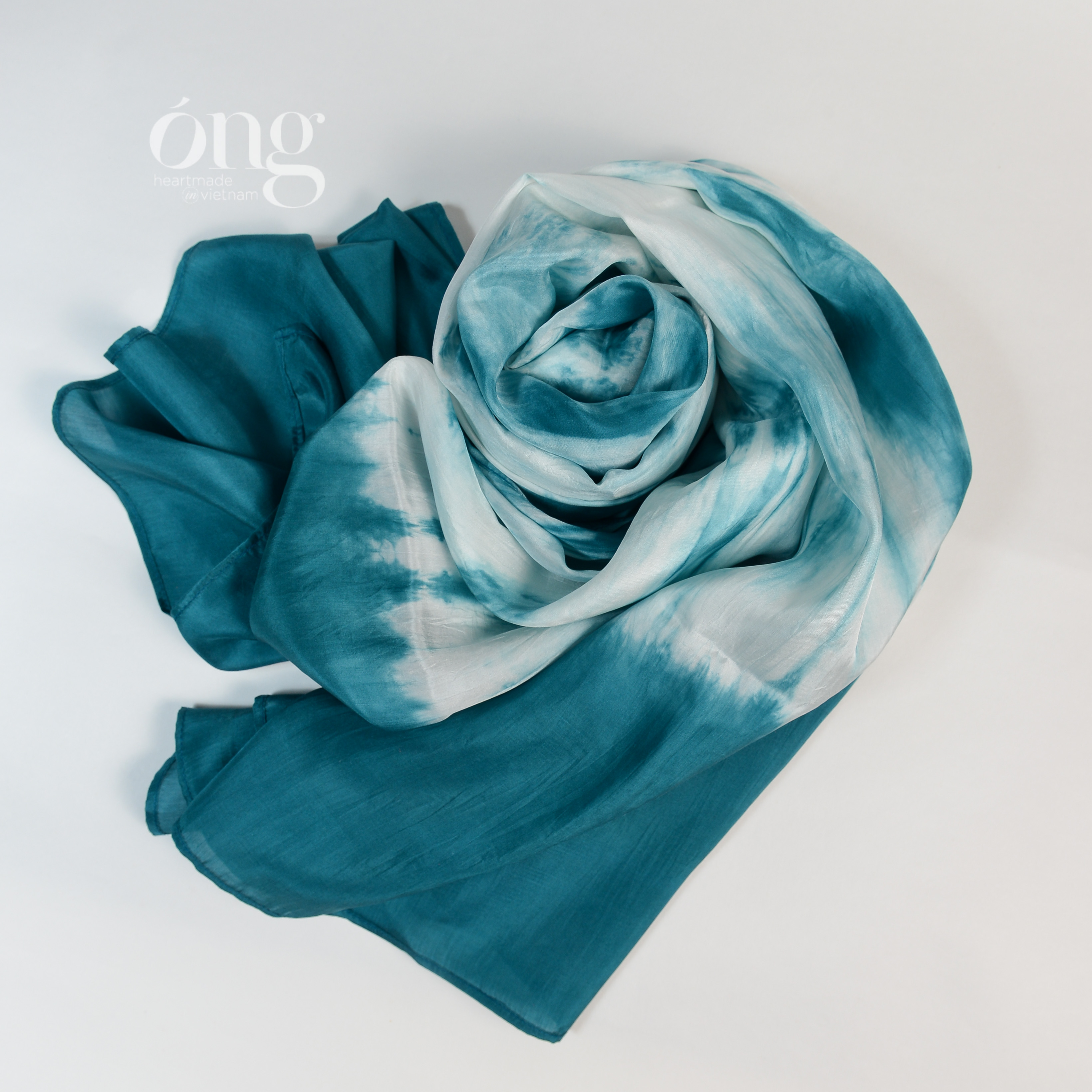 Khăn choàng lụa tơ tằm nhuộm Shibori Óng Silk