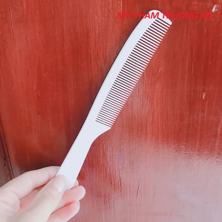 Lược cắt tóc nam thiết kế cong răng để cắt form termax 719
