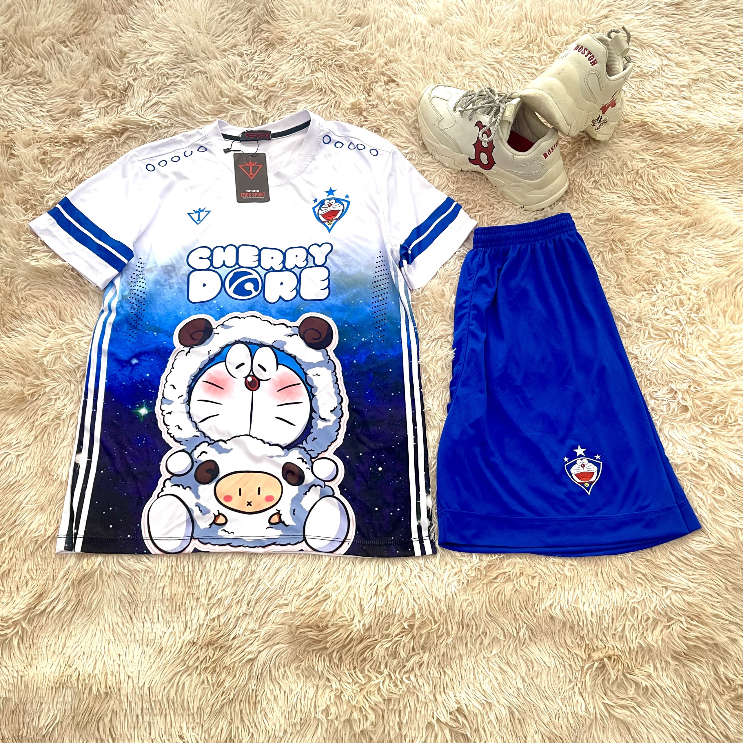 Đồ bóng đá, Áo đá banh Doraemon