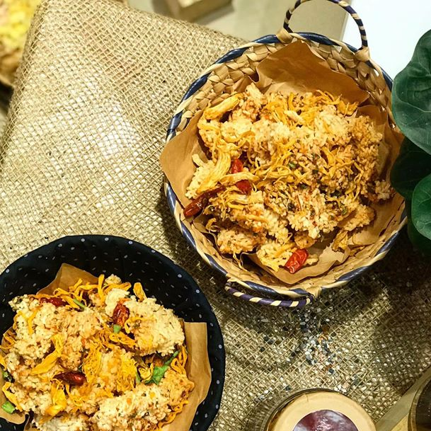 Cơm cháy lắc khô gà hũ 500g