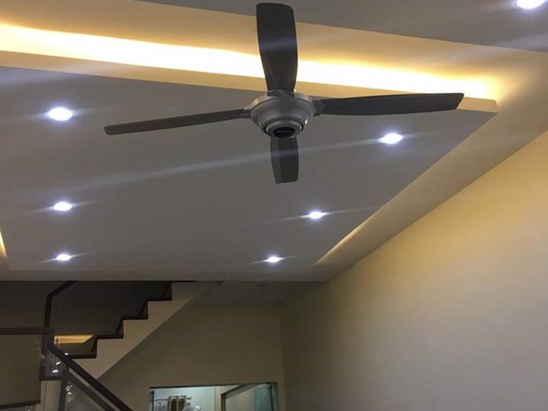 Quạt trần Panasonic 4 cánh F-56MPG, 59W, Sải cánh 140cm, Lưu lượng gió 180 m3/phút, Động cơ bạc đạn, Bảo hành 12 tháng