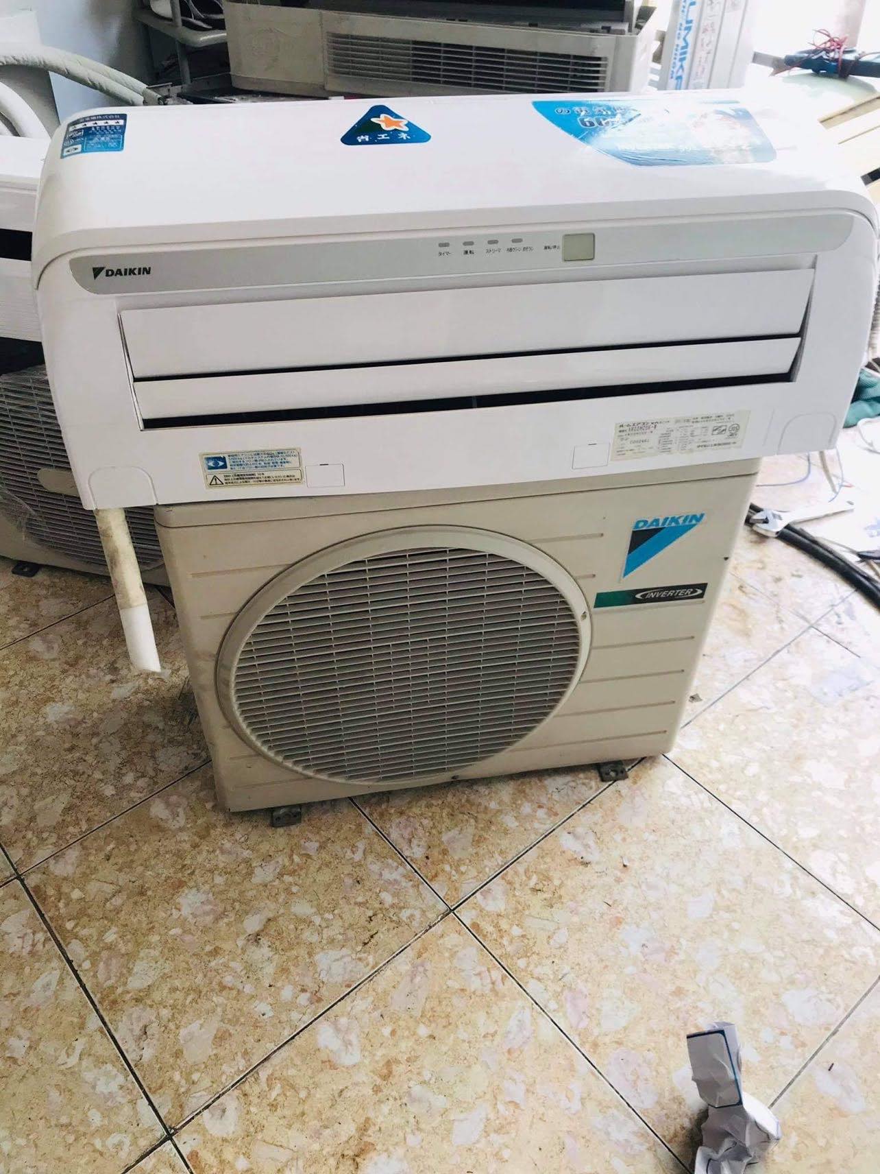 Máy Lạnh DAI.KIN 1.5 HP Inverter Auto Clean (Tự động vệ sinh lưới, khử khuẩn)