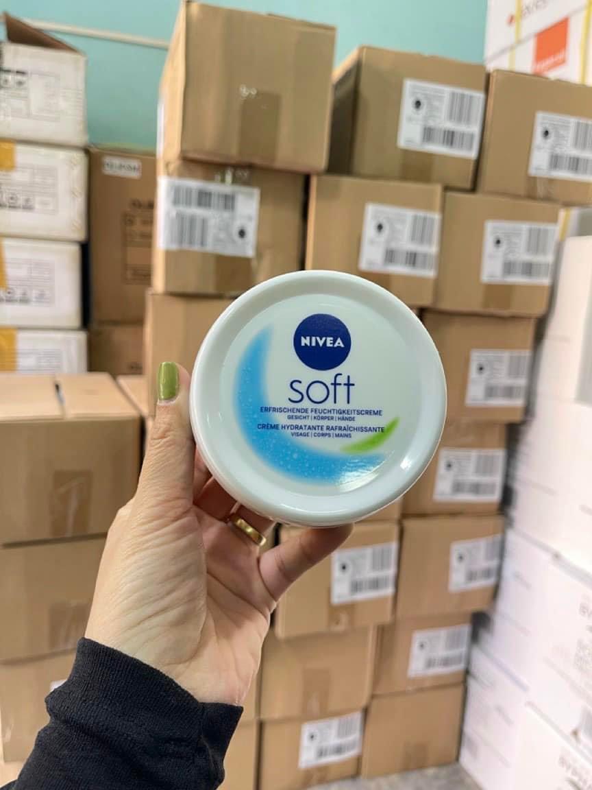 Kem dưỡng da Nivea Soft 200ml