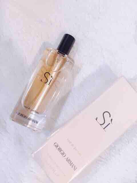 Nước hoa Giorgio Armani Sì Eau de Parfum 15ml (fullbox)