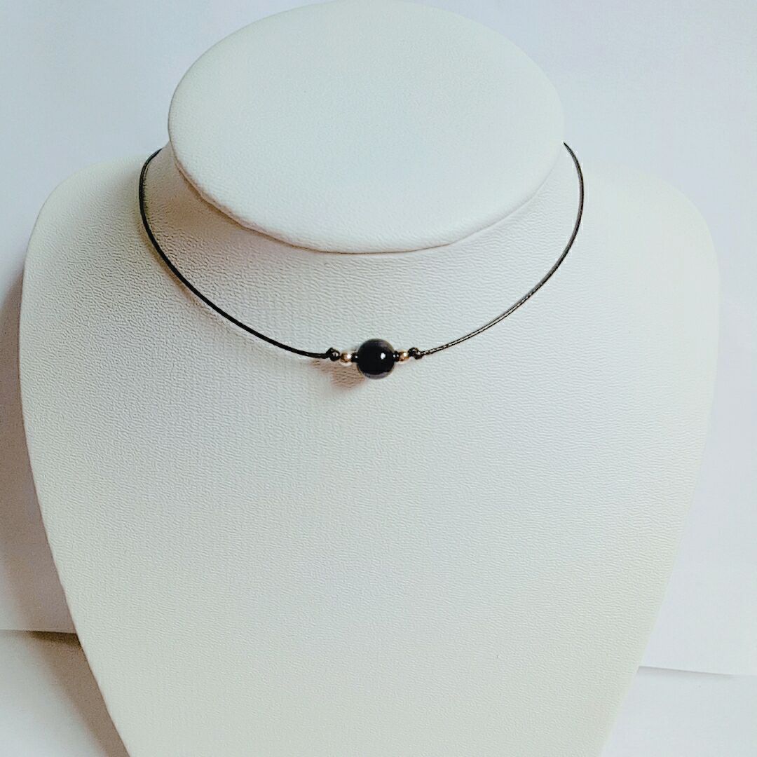 Vòng chocker cổ hạt đen