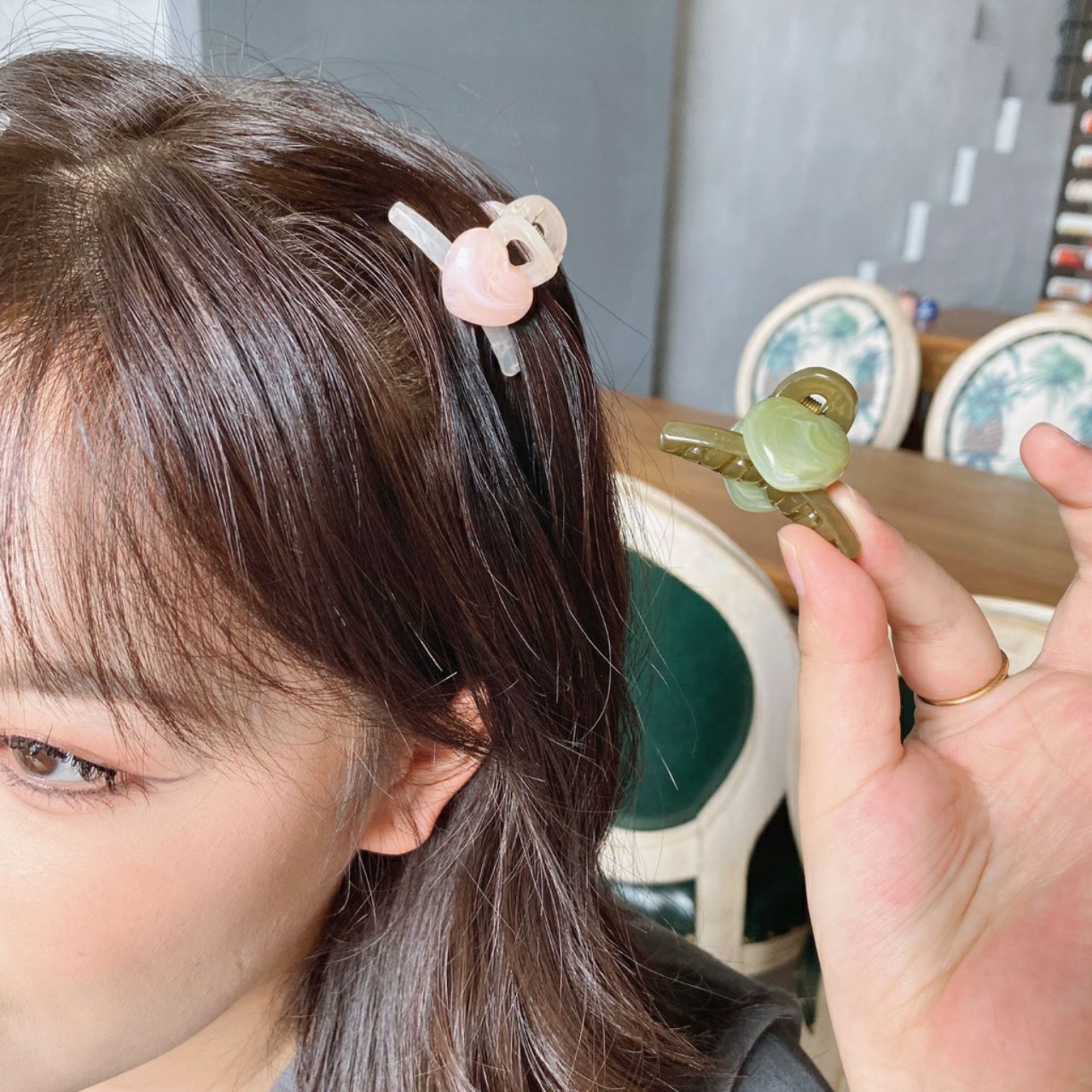 Kẹp gấp tóc tim nhỏ acrylic đáng yêu cho nàng