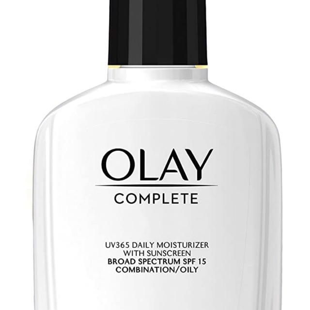 Sữa dưỡng chống nắng Olay Complete All Day UV Moisturizer with Vitamins E & B3, Sensitive, Normal, Combi Oily [Meoheo]