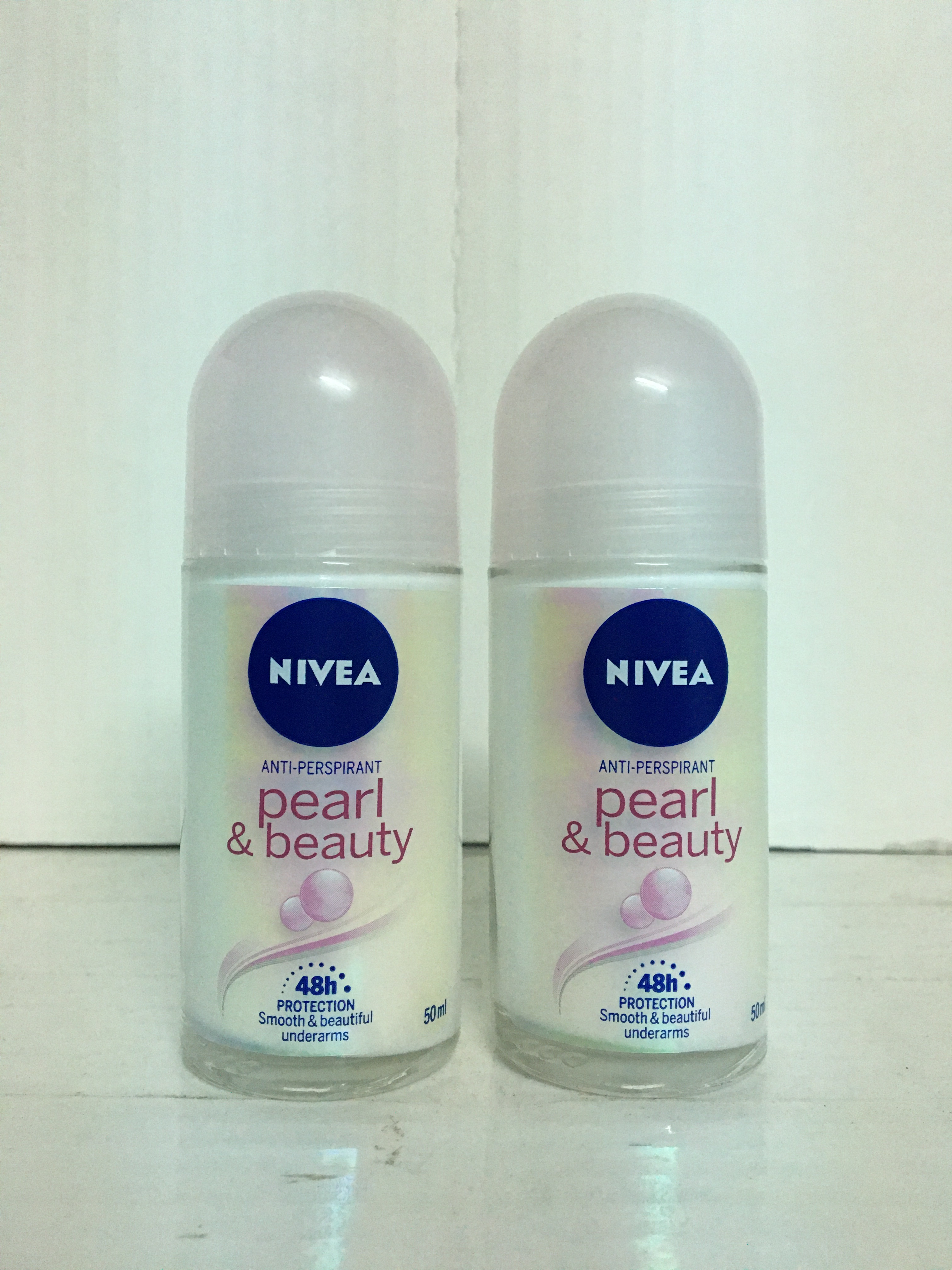 Combo 2 Chai Lăn Khử Mùi Nivea Pearl And Beauty 50Ml - Mỹ