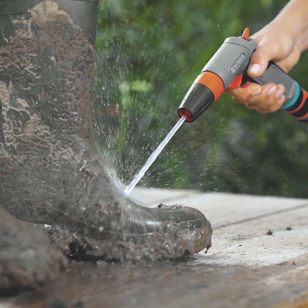 VÒI TƯỚI 2 CHẾ ĐỘ GARDENA 18303-20