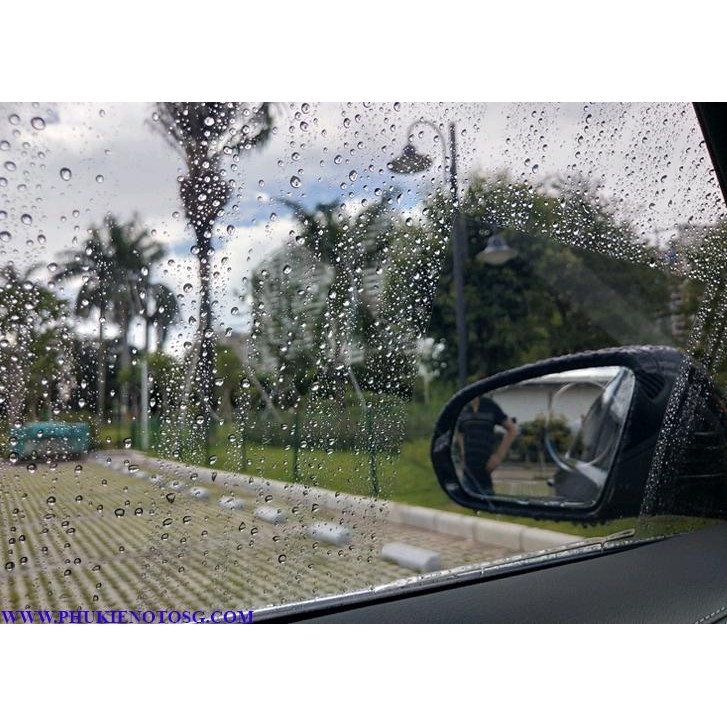 Miếng Dán Chống Đọng Nước Kính Bên Ô tô