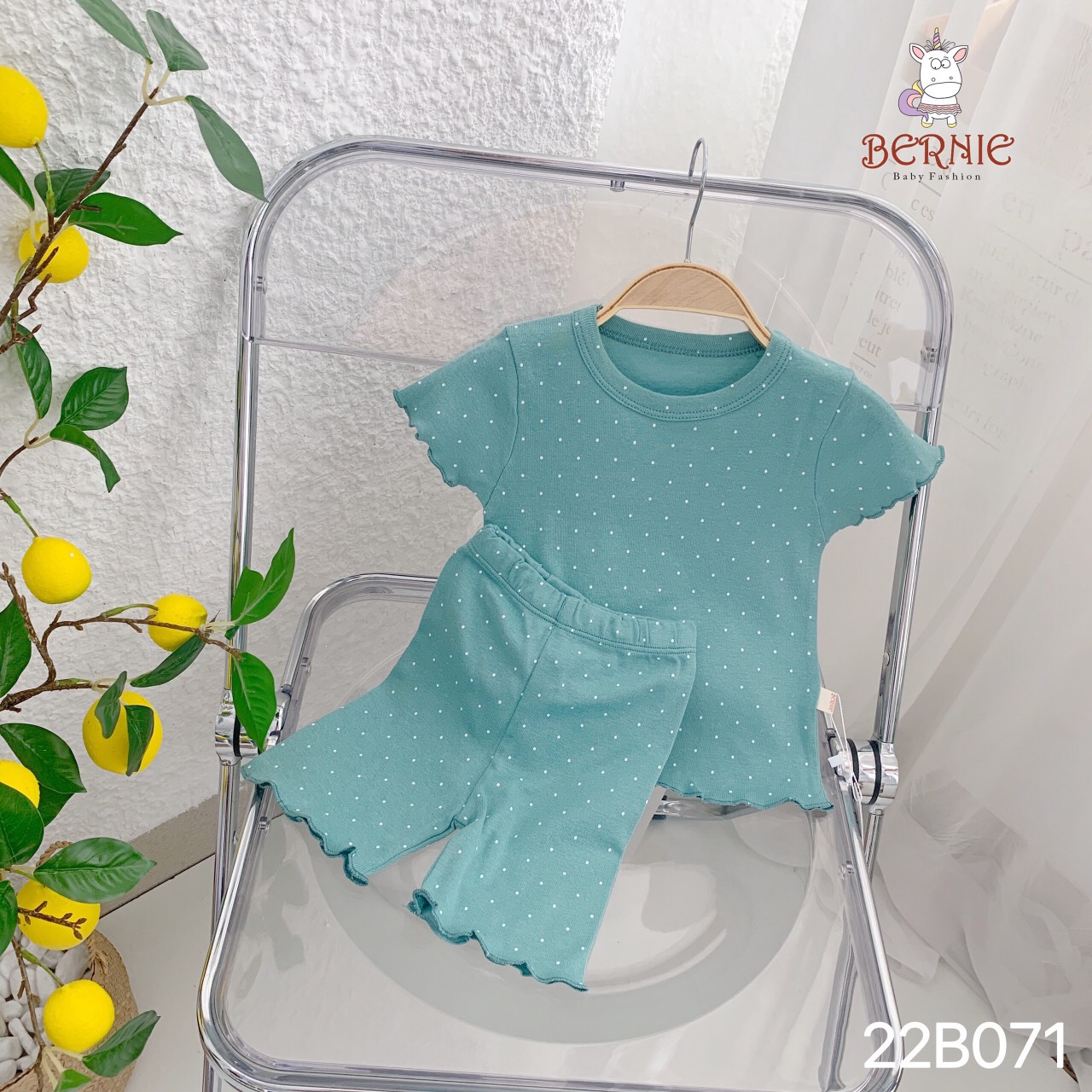 Sét bộ chấm bi bèo xinh cho bé gái
