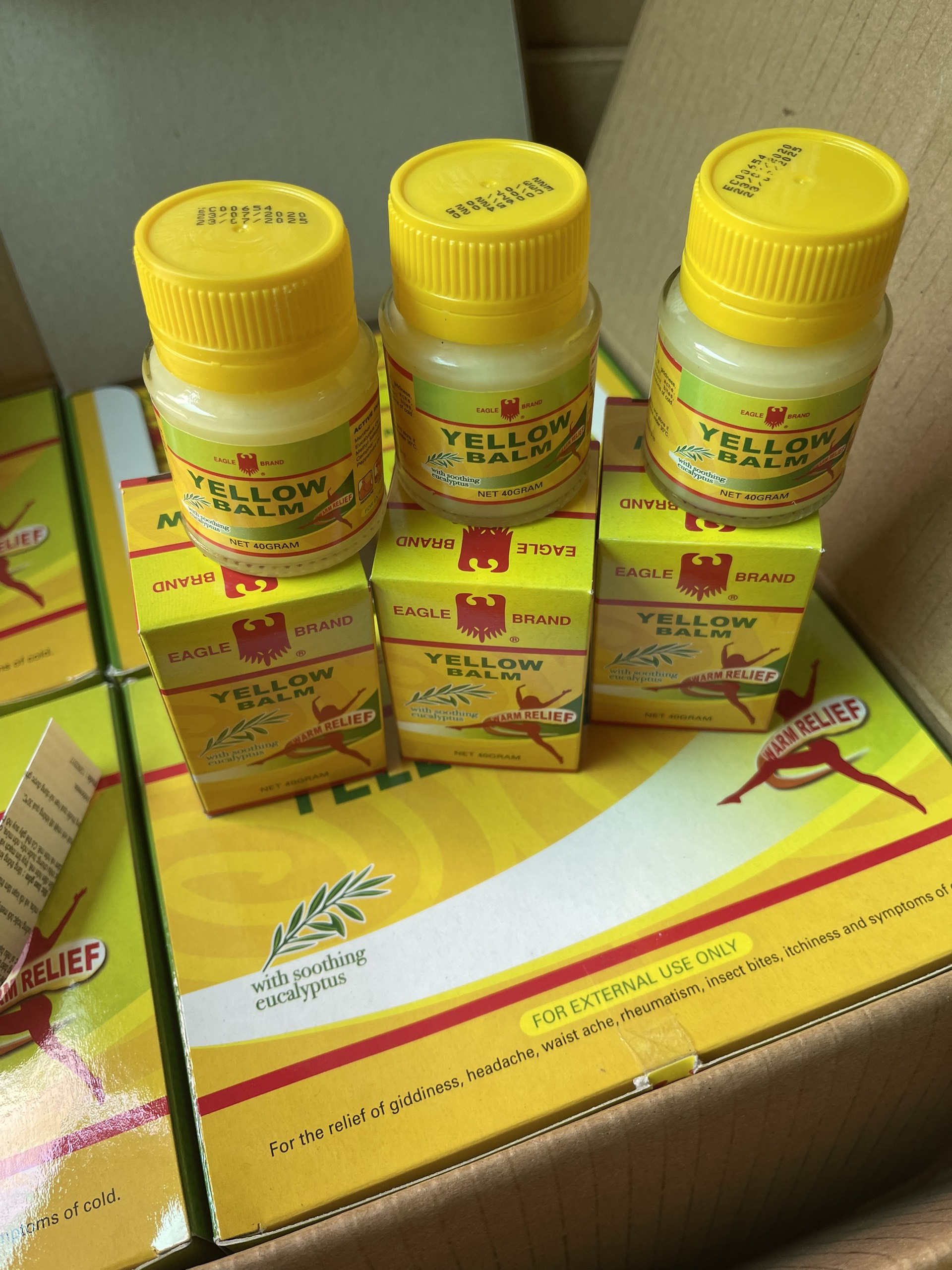 Dầu cù là con ó vàng (Yellow Massage Balm) 40g