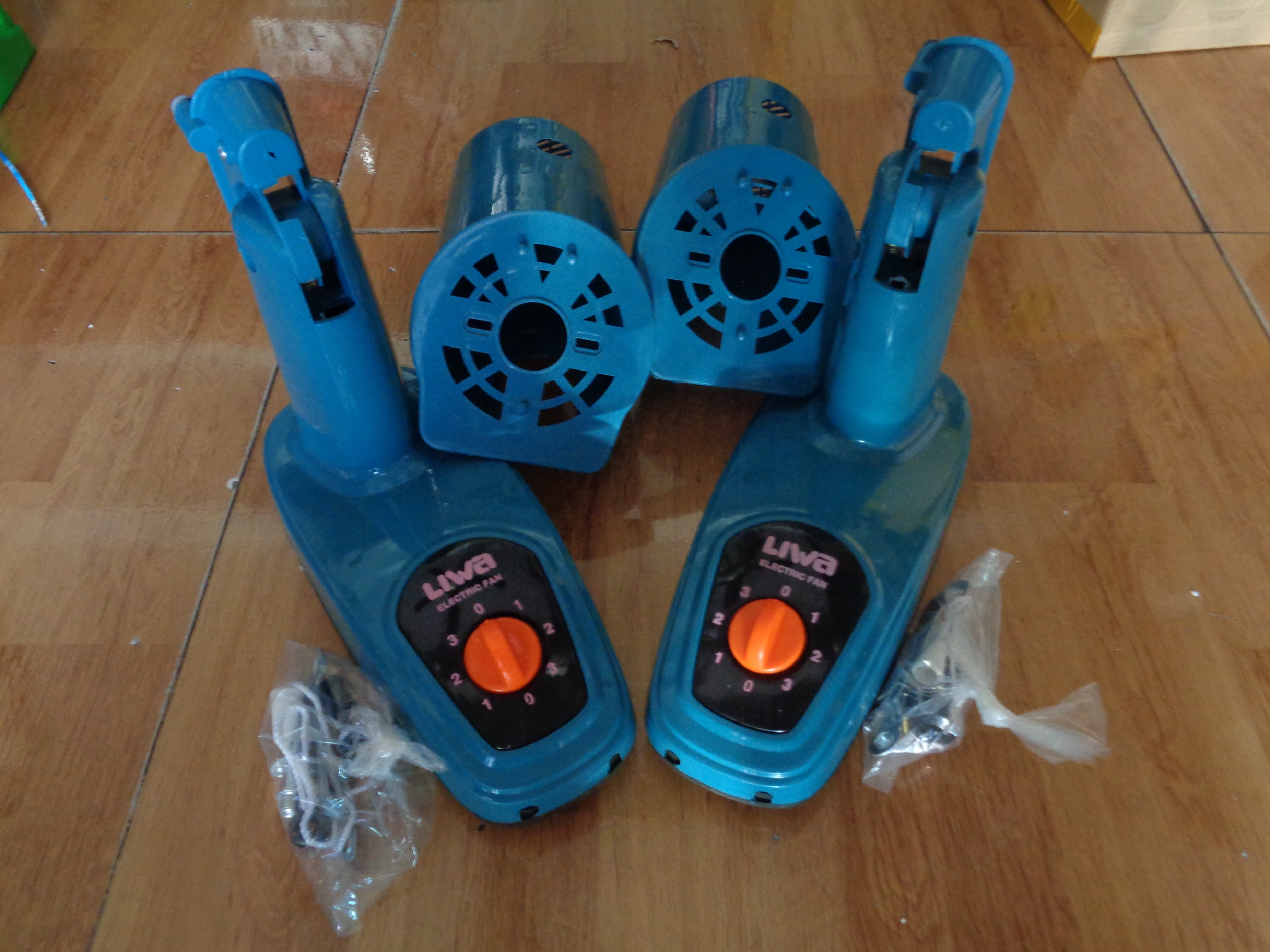 COMBO 02 bộ Thân quạt treo tường