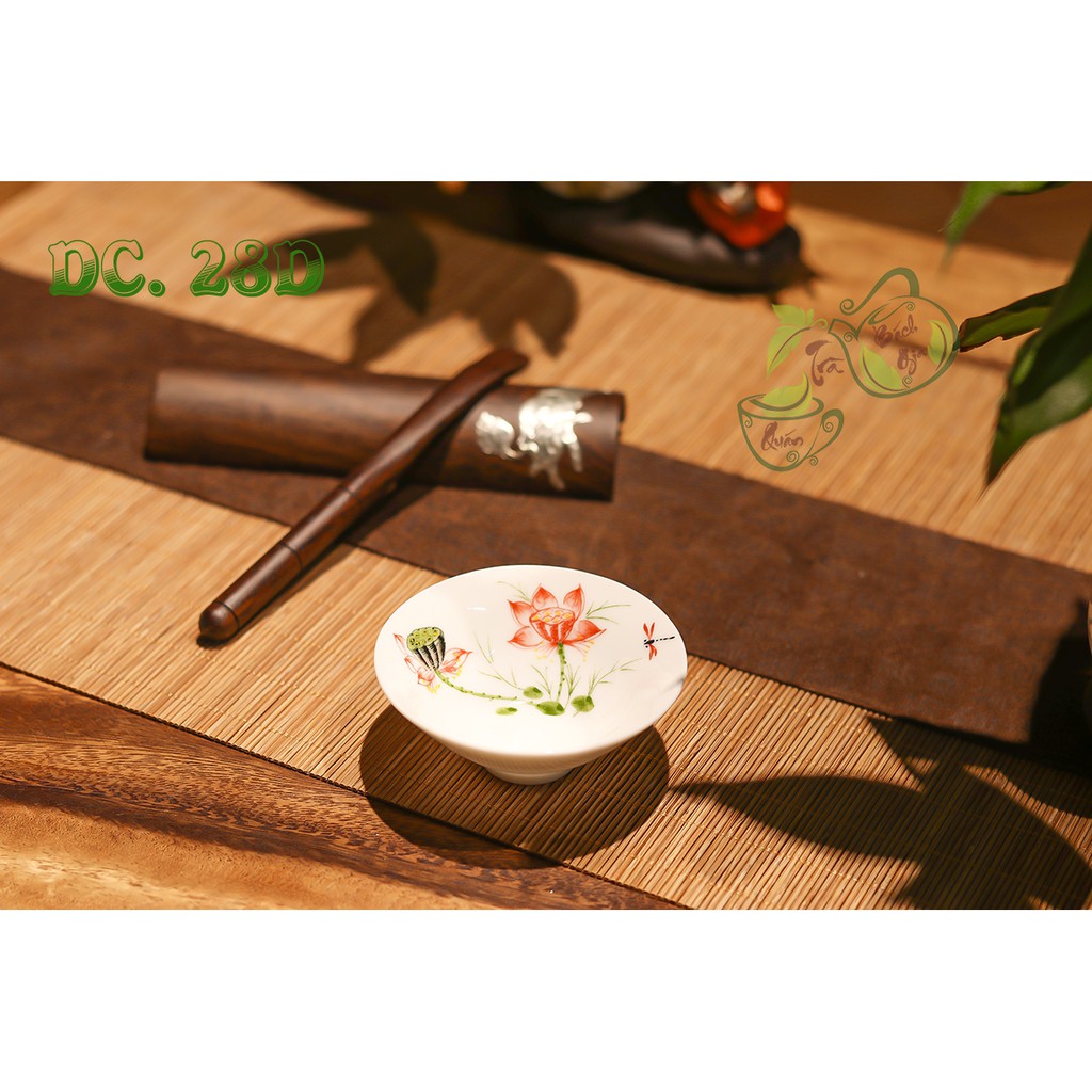 Chén sứ cảnh đức - dáng nón - liên hoa chuồn chuồn