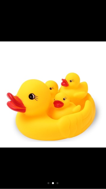 Vịt thả bồn tắm (gồm 1 vịt mẹ và 3 vịt con)