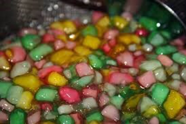 Hạt lựu nấu chè