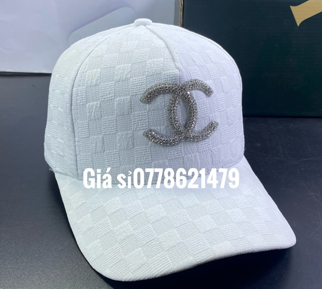 Nón kết xốp đính đá - mũ lưỡi trai đá logo neo có tem thời trang nữ