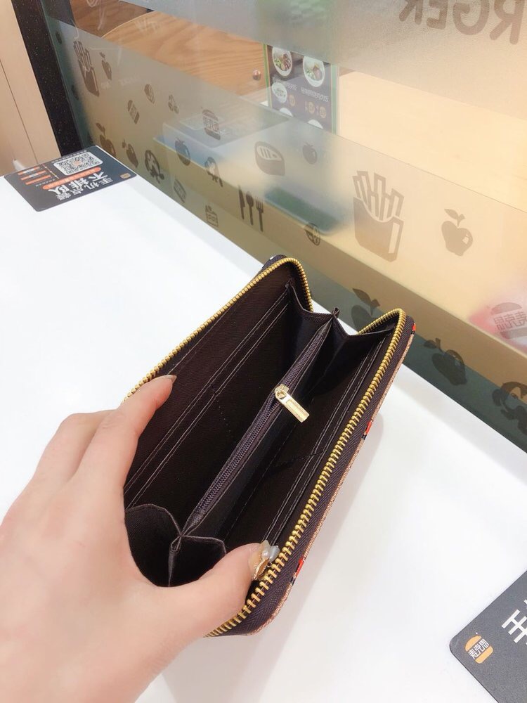 Ví Cầm Tay Chuột Mickey Siêu Hot