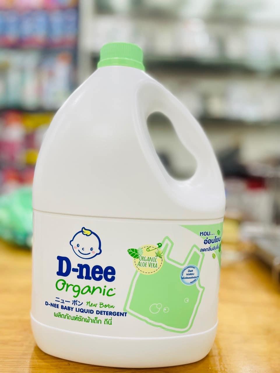 ( mẫu mới 2800ml) Nước giặt xả vải Dnee can