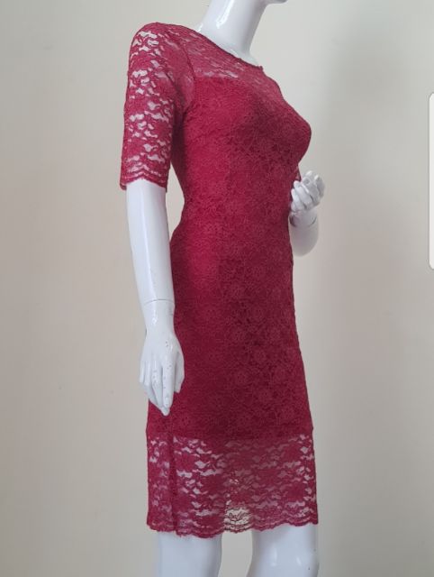 ZERASY - Đầm body tay lỡ màu đỏ đô