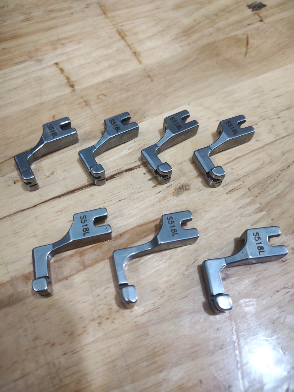 chân vịt tra dây kéo giọt nước S518L