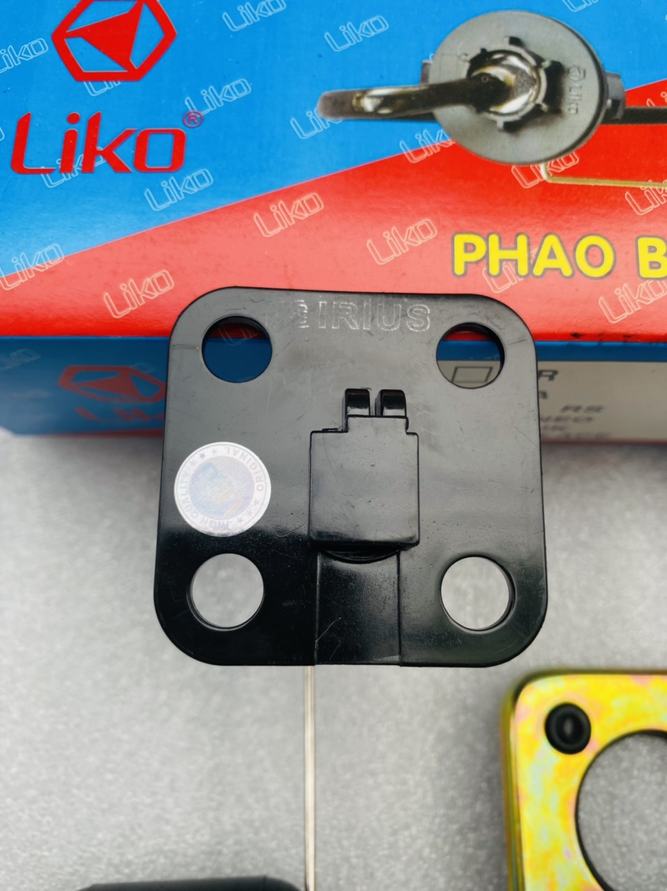 PHAO BÁO XĂNG XE SIRIUS ( TRUNG QUỐC )