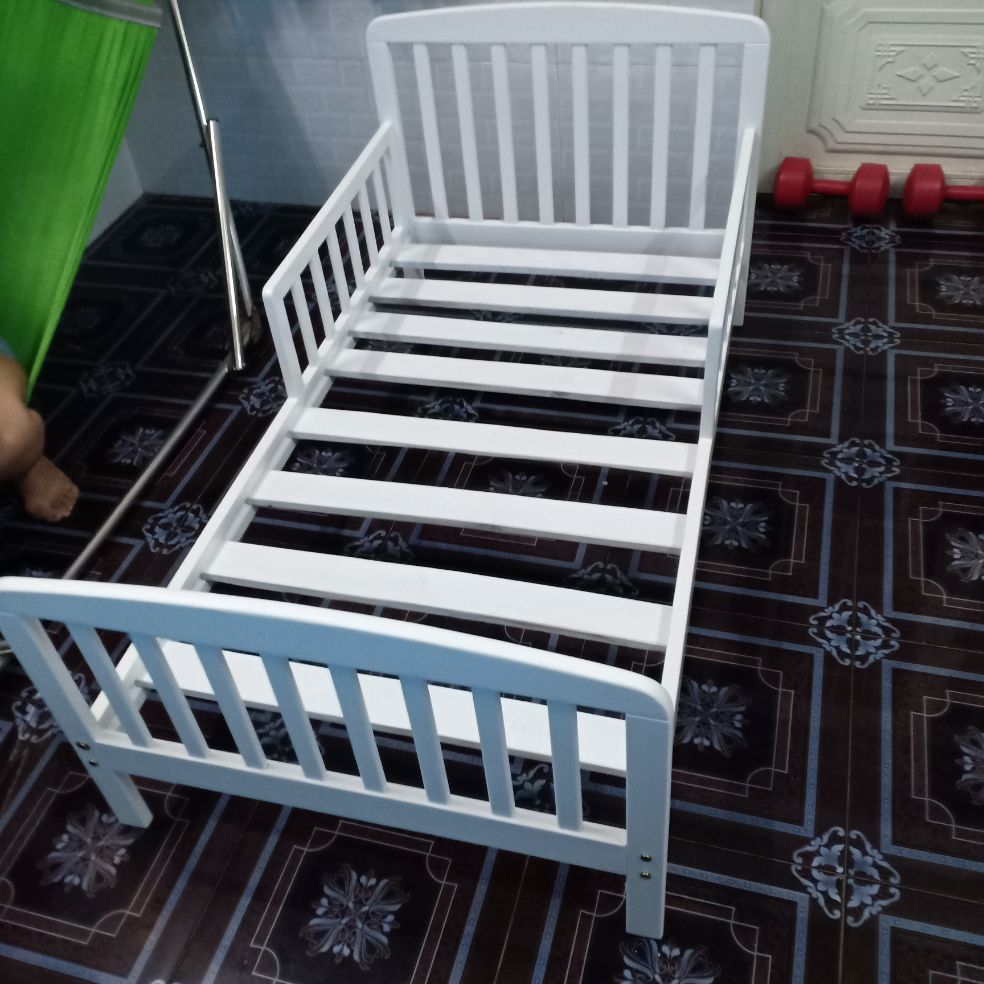 Giường trẻ em gỗ thông nhập khẩu 80cmx150cm.