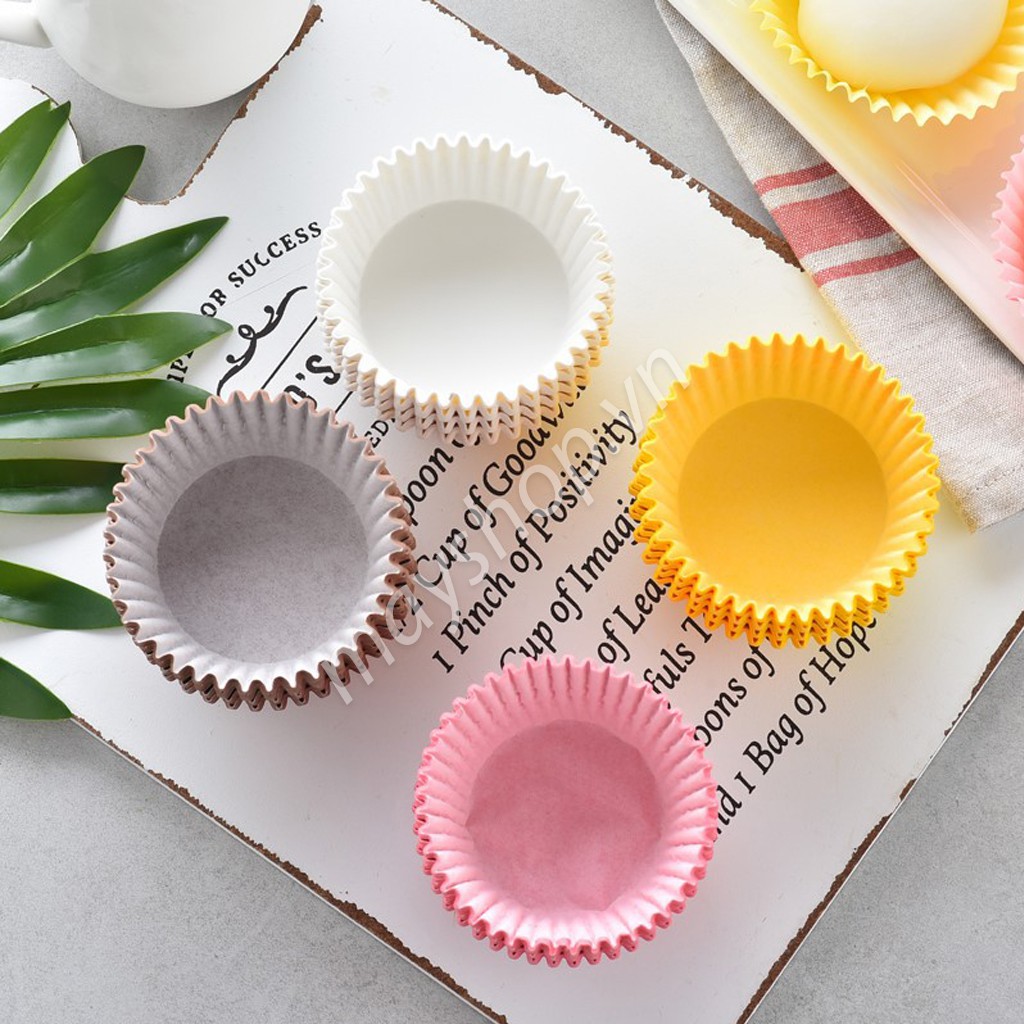 Cupcake mềm nguyên lốc