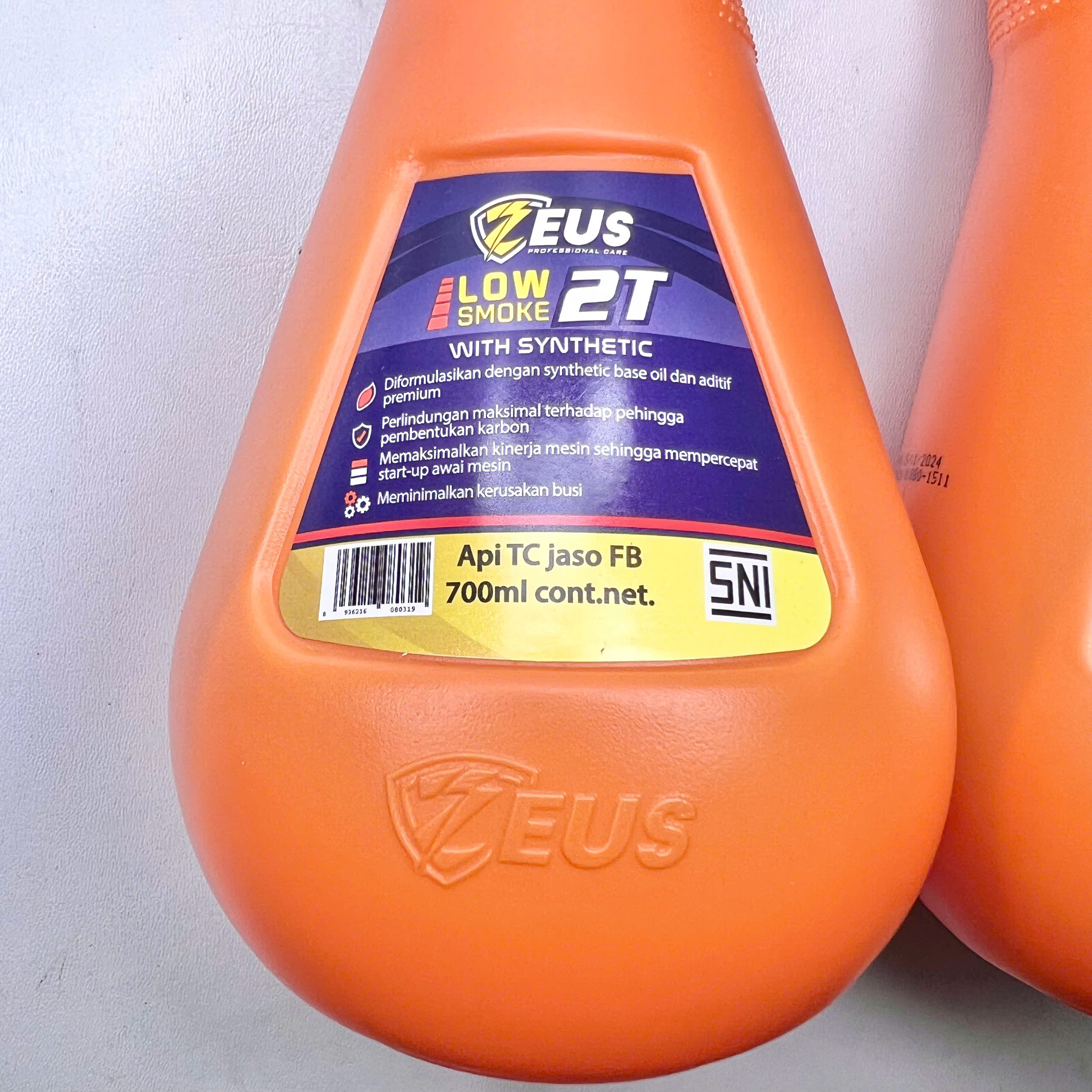 Nhớt cam 2 thì ZEUS indonesia