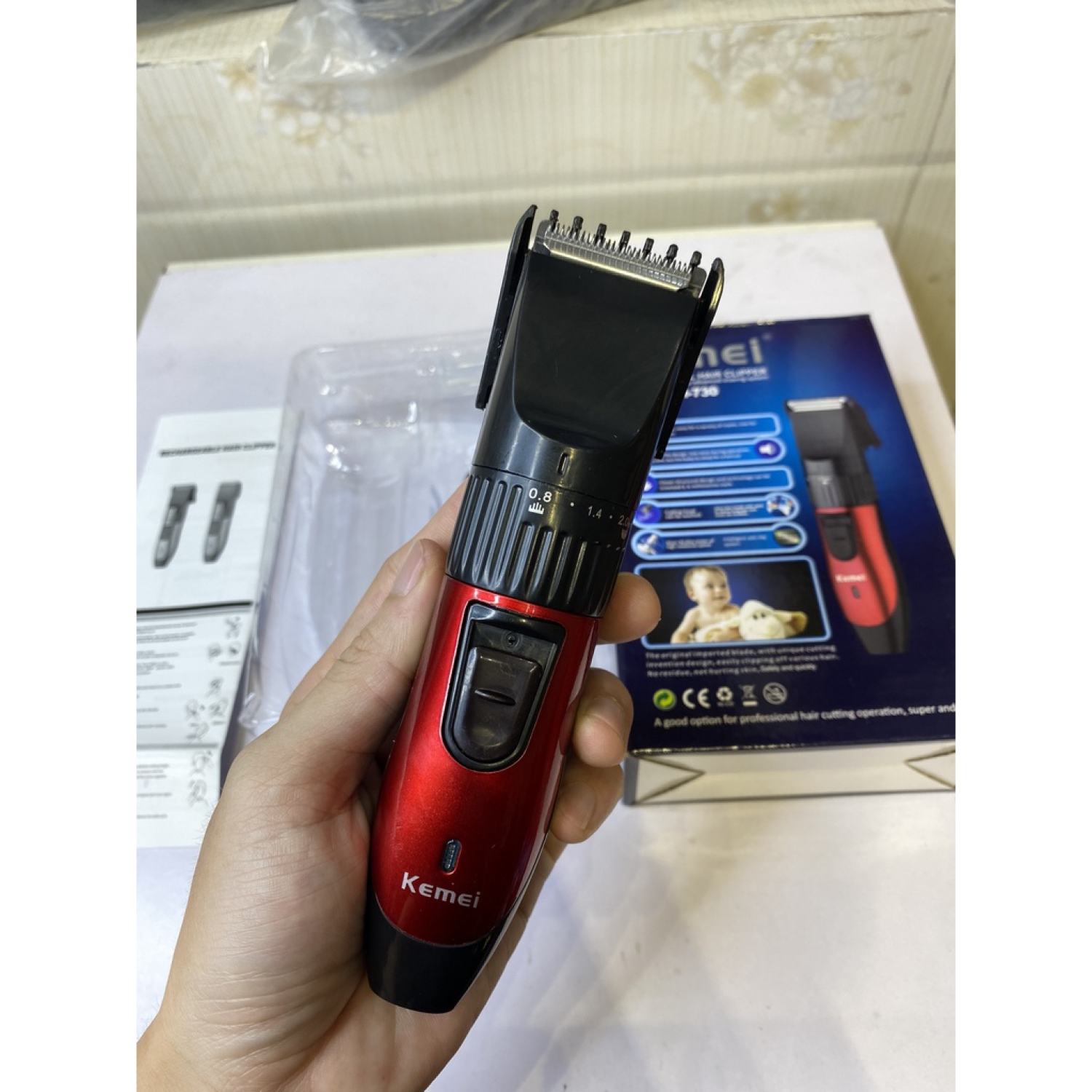Tông Đơ Cắt Tóc mọi lứa tuổi KEMEI 730