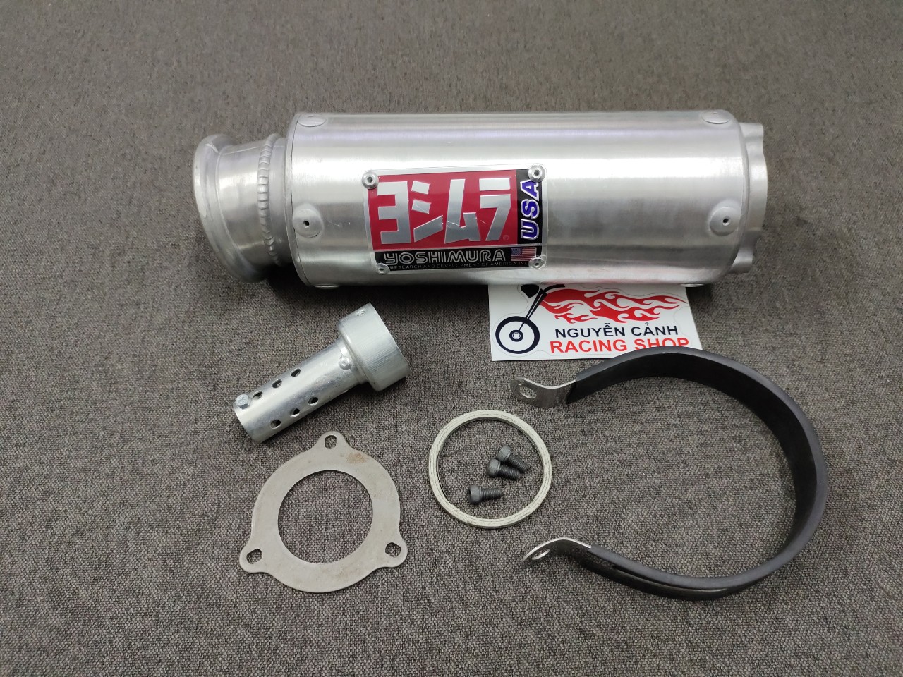 lon pô CB 400 yoshimura chất liệu nhôm