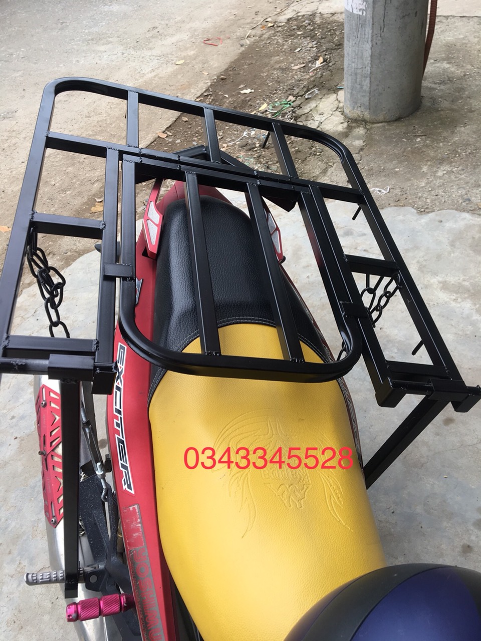 Giá chở hàng, baga xe máy đa năng có thể mở cốp đổ xăng không cần tháo giá rẻ - tặng 2 dây chằng