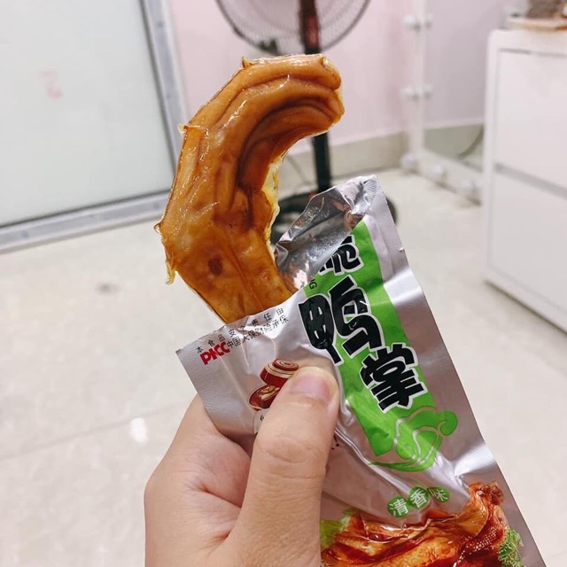 1 Chiếc Chân vịt cay DaCheng màu Đỏ (cay)