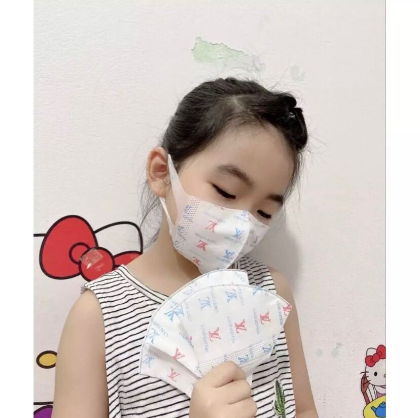 Hộp 50 chiếc khẩu trang 3D mask Trẻ Em