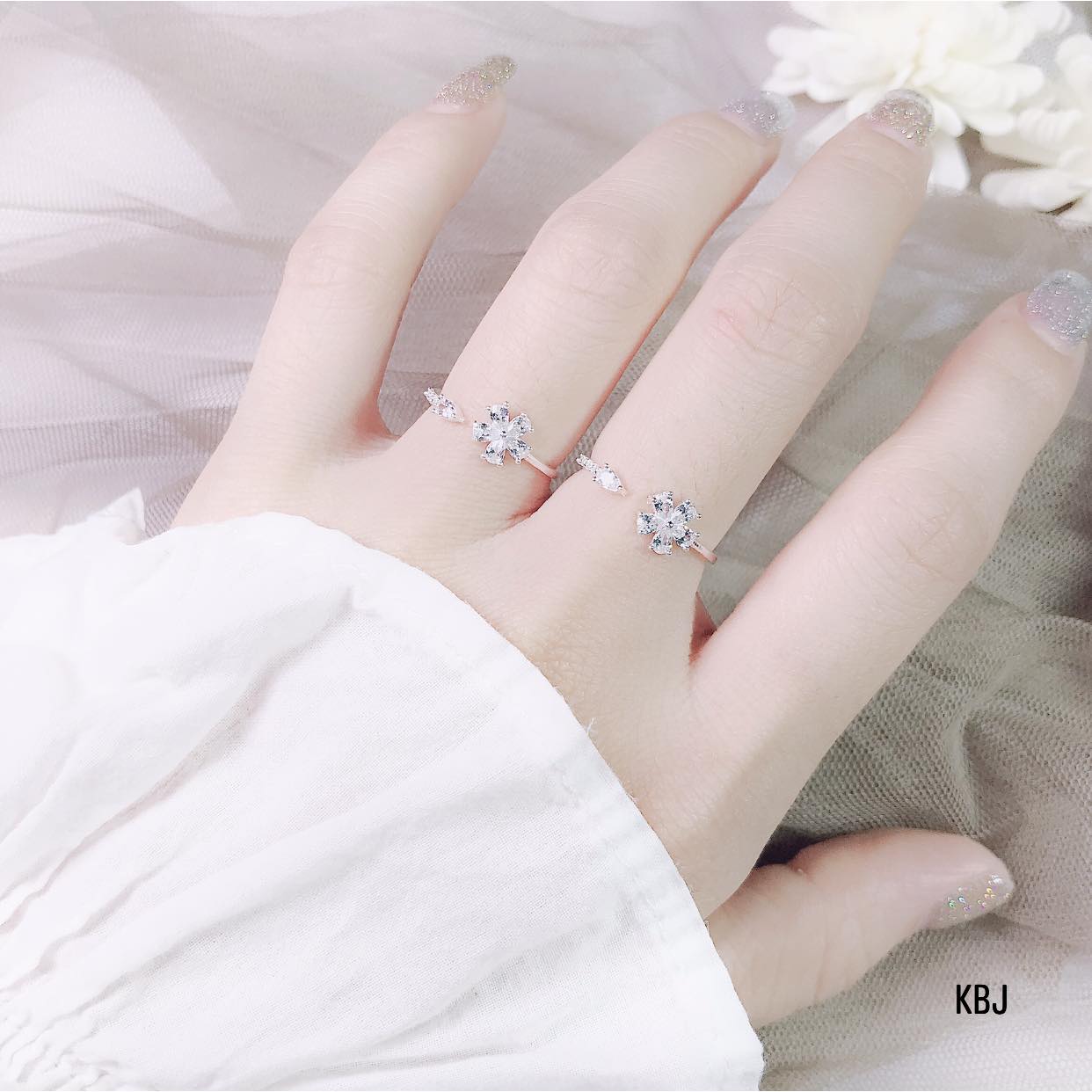 vòng tay đá cẩm thạch.