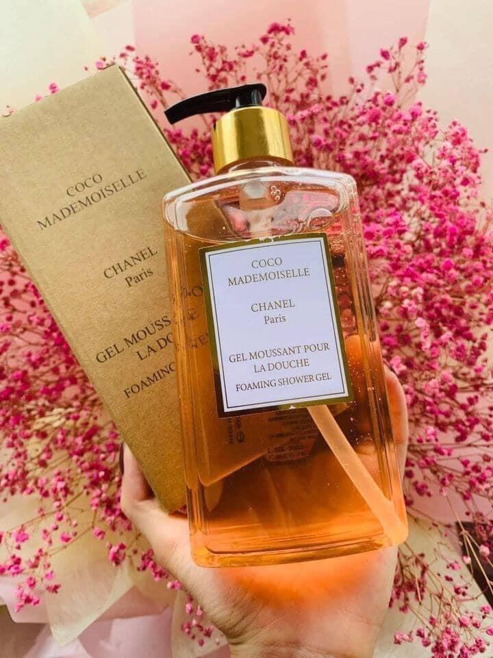 Sữa tắm nước hoa Coco Mademoiselle 300ml