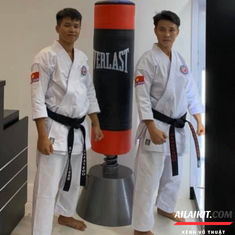 [HCM]{Võ Phục Karate Vải Kaki Ailaikit}  Đồ Võ Karate Loại Tốt Gía Rẻ