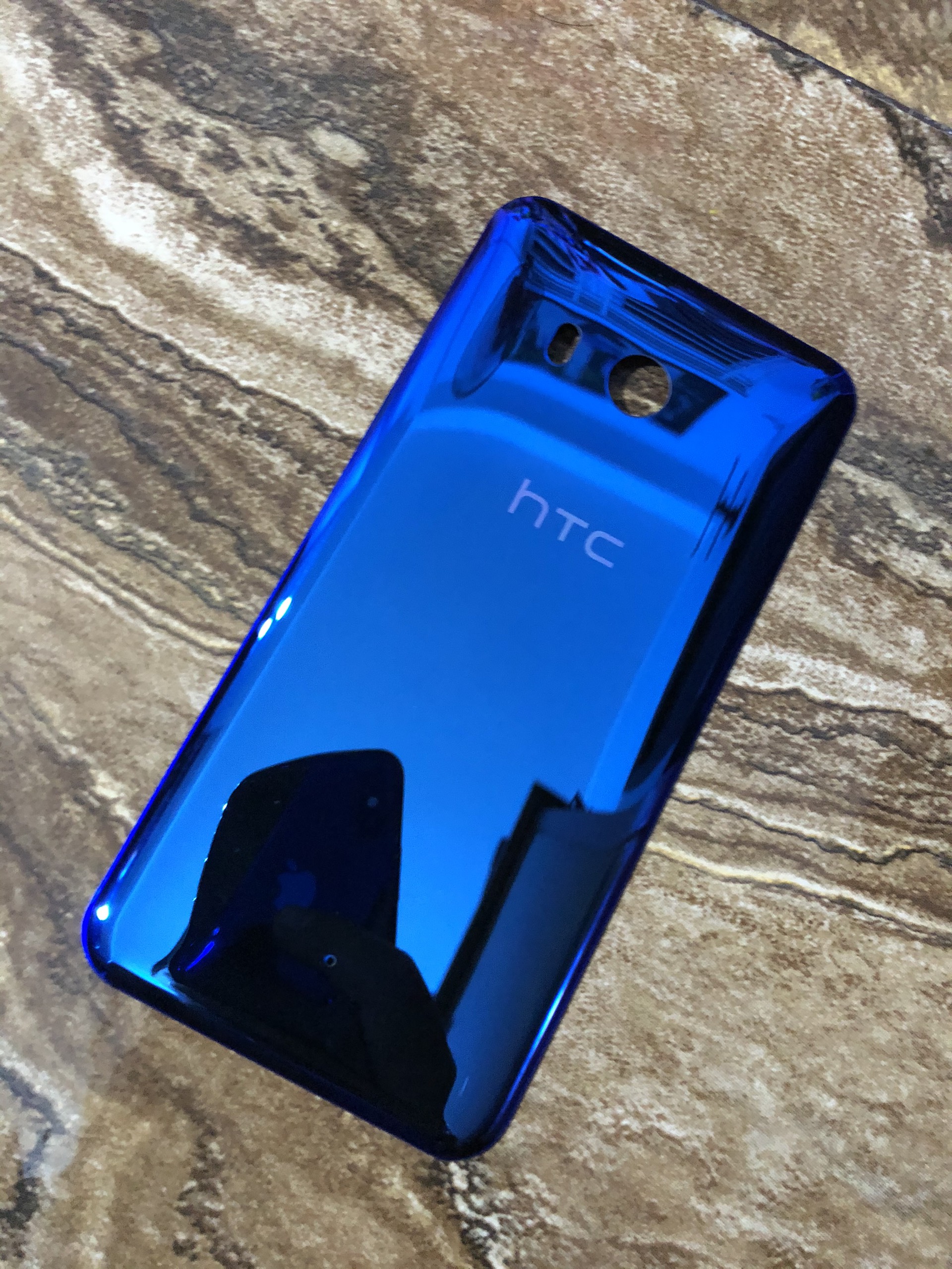 Nắp lưng pin Điện Thoại HTC U11