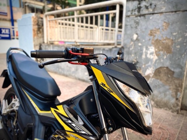 Tem Sonic Rs Vàng Rời Xe Đen