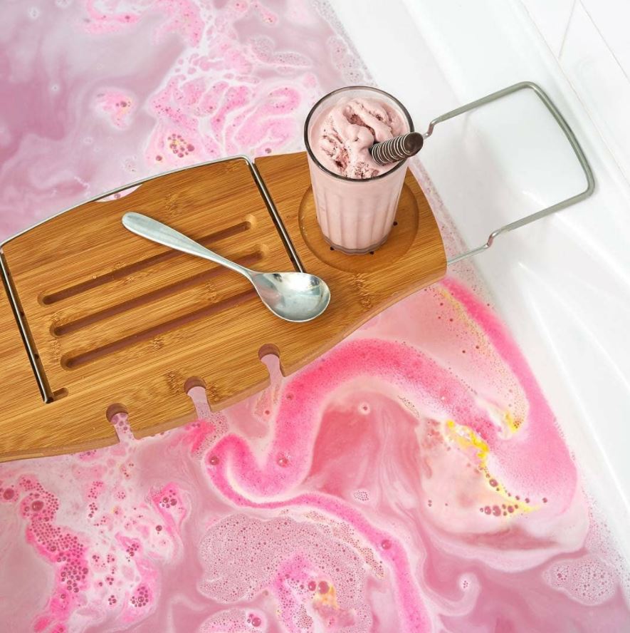 [HCM]Bom sủi bồn tắm Lush - MARSHMALLOW WORLD Bath Bomb