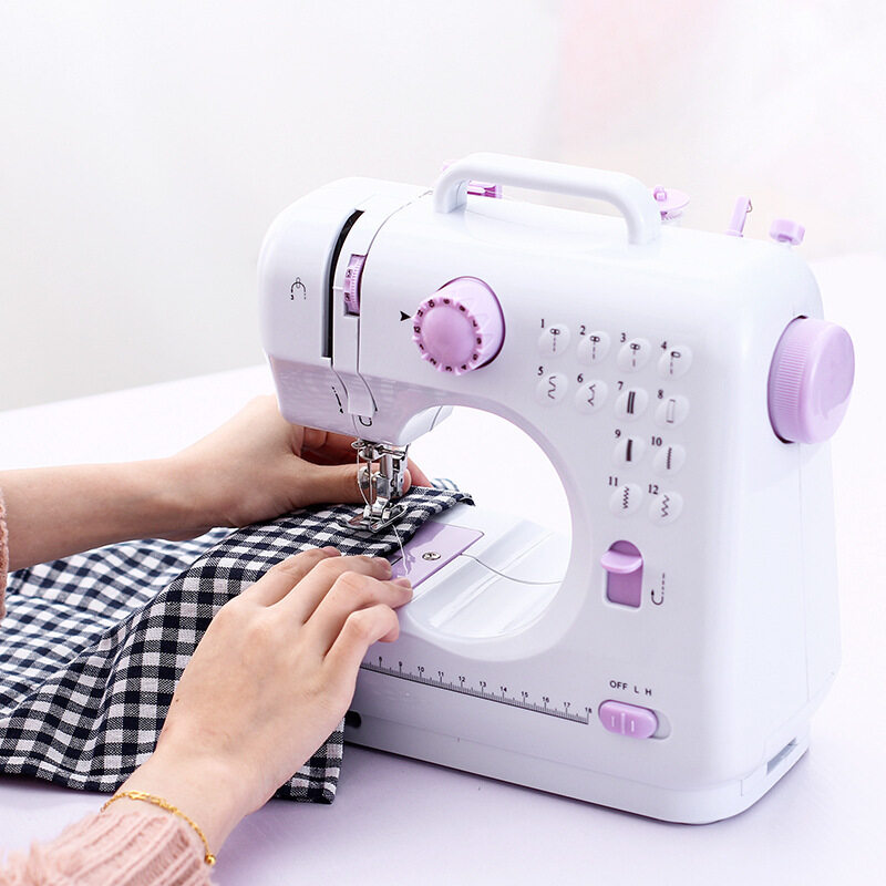 Xiaozhubangchu Máy May Chạy Điện Máy Vắt Sổ Siêu Nhỏ Chức Năng Đảo Ngược Một Phím máy may gia đình