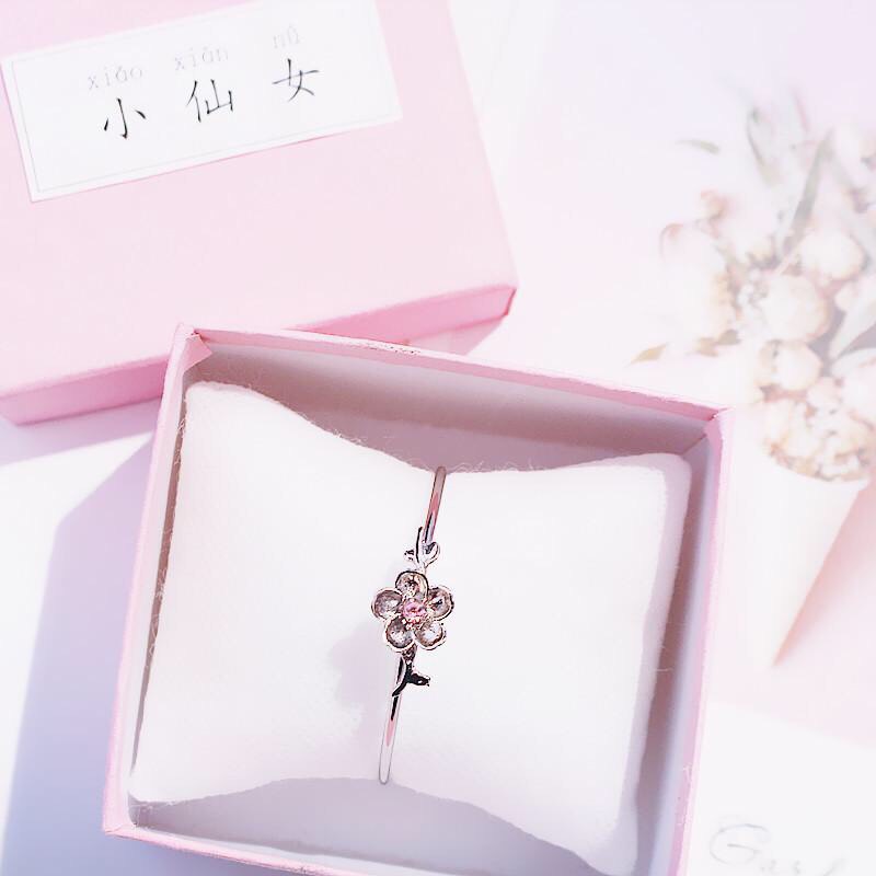 Vòng tay hoa đính cườm mẫu mới siêu đẹp SC540