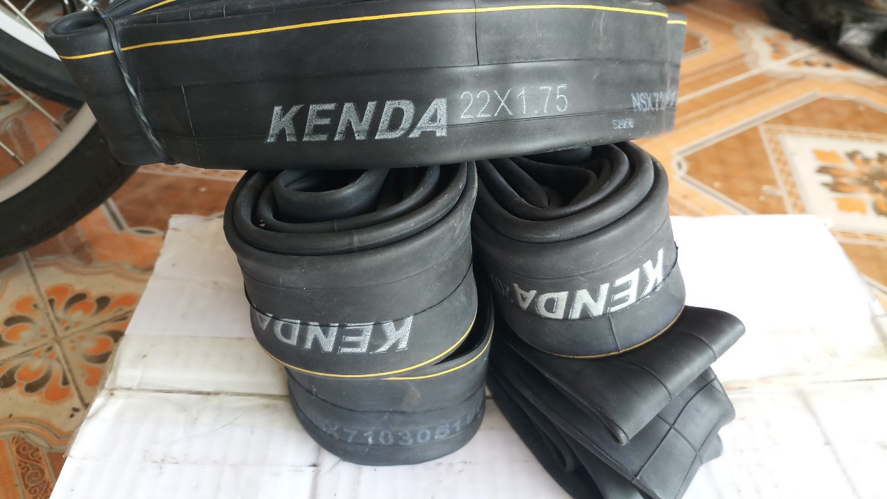 ruột xe đạp điện 22 x 1.75  kenda - chengshin