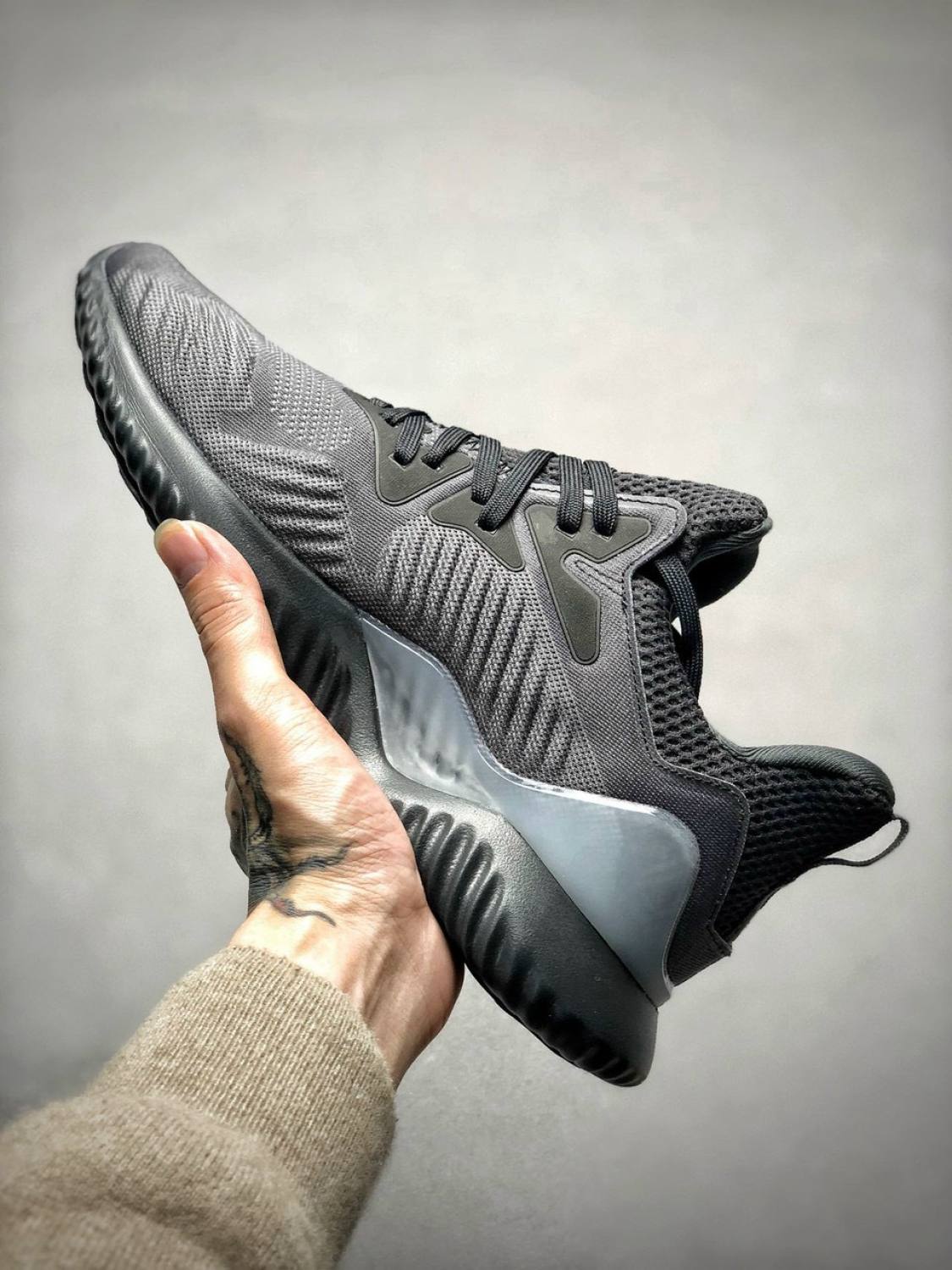 GIÀY ADIDAS ALPHABOUNCE BEYOND